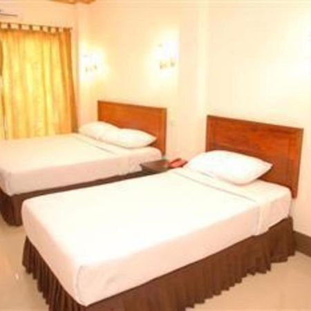 Chaleunehoung Hotel Виентиане Екстериор снимка
