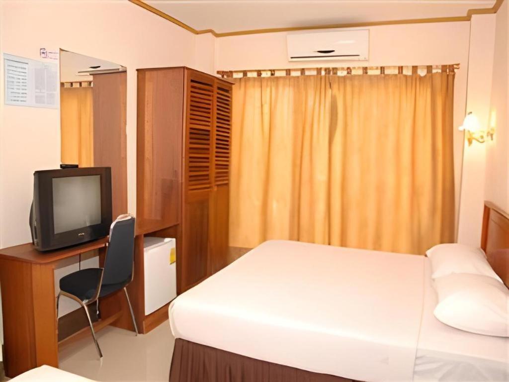 Chaleunehoung Hotel Виентиане Екстериор снимка