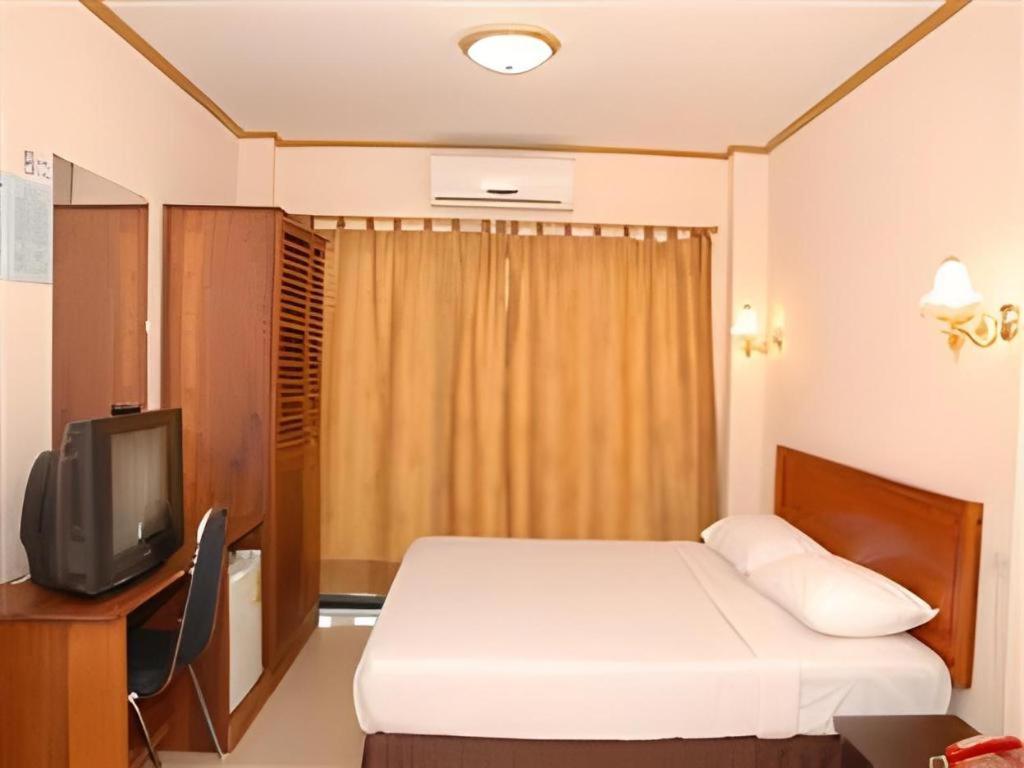 Chaleunehoung Hotel Виентиане Екстериор снимка