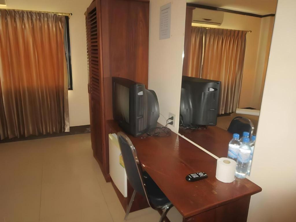 Chaleunehoung Hotel Виентиане Екстериор снимка