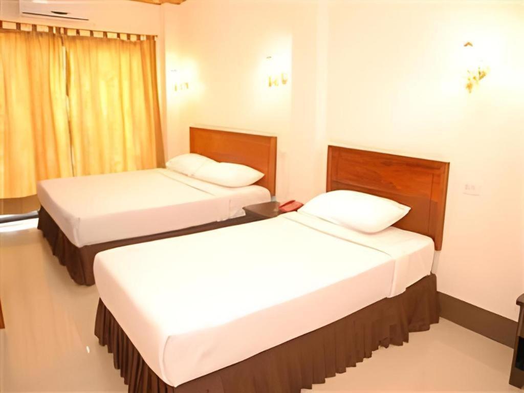 Chaleunehoung Hotel Виентиане Екстериор снимка