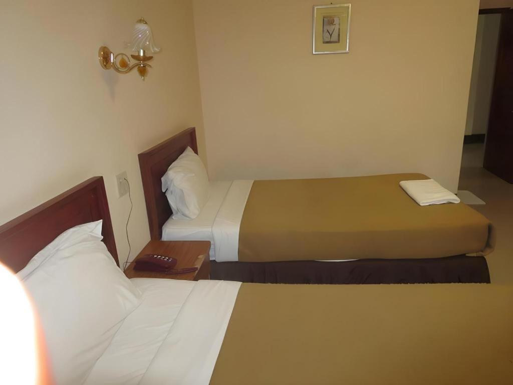 Chaleunehoung Hotel Виентиане Екстериор снимка