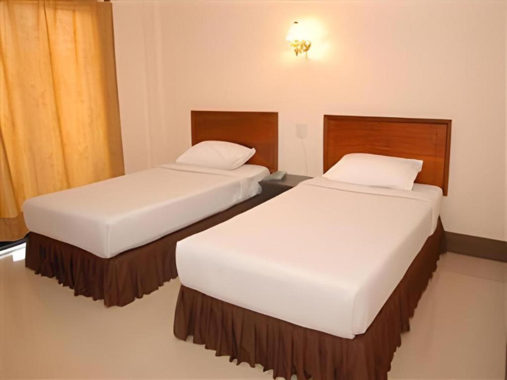 Chaleunehoung Hotel Виентиане Екстериор снимка
